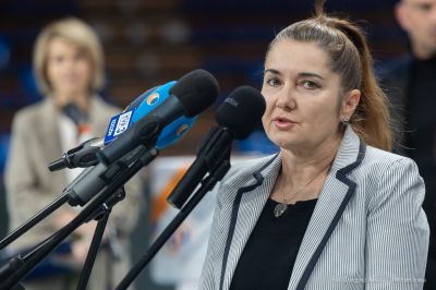 Zdjęcie z uroczystości wręczenia promes i umów dotyczących przyznania dotacji rzeszowskim klubom i organizacjom sportowym. Fot. Grzegorz Bukała, Urząd Miasta Rzeszowa